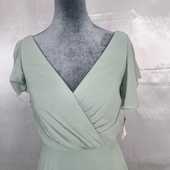 NWT Elegant Bridesmaid fully lined Dress with short flutter sleeves size 0 - Picture 2 of 13